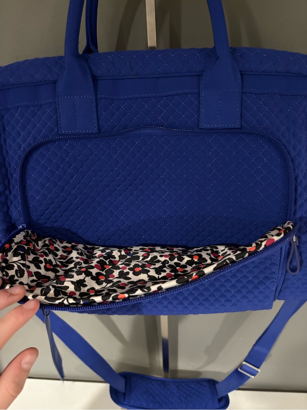 Vera Bradley Royal Blue Quilted Travel Compact weekender with Crossbody Strap - Picture 3 of 8